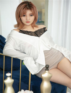 美人无泪